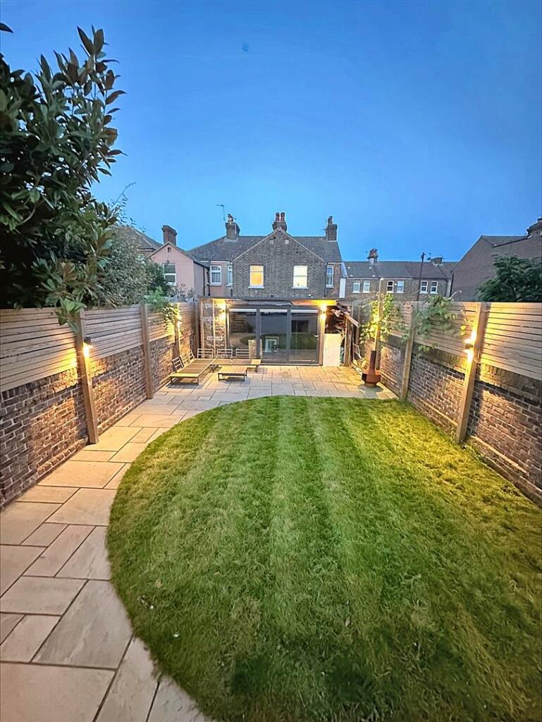 Additional image 15 of Cavendish Avenue, Eastbourne