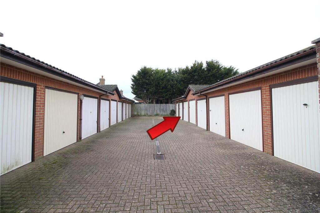 Additional image 10 of Barton Court Avenue, Barton On Sea, Hampshire, BH25