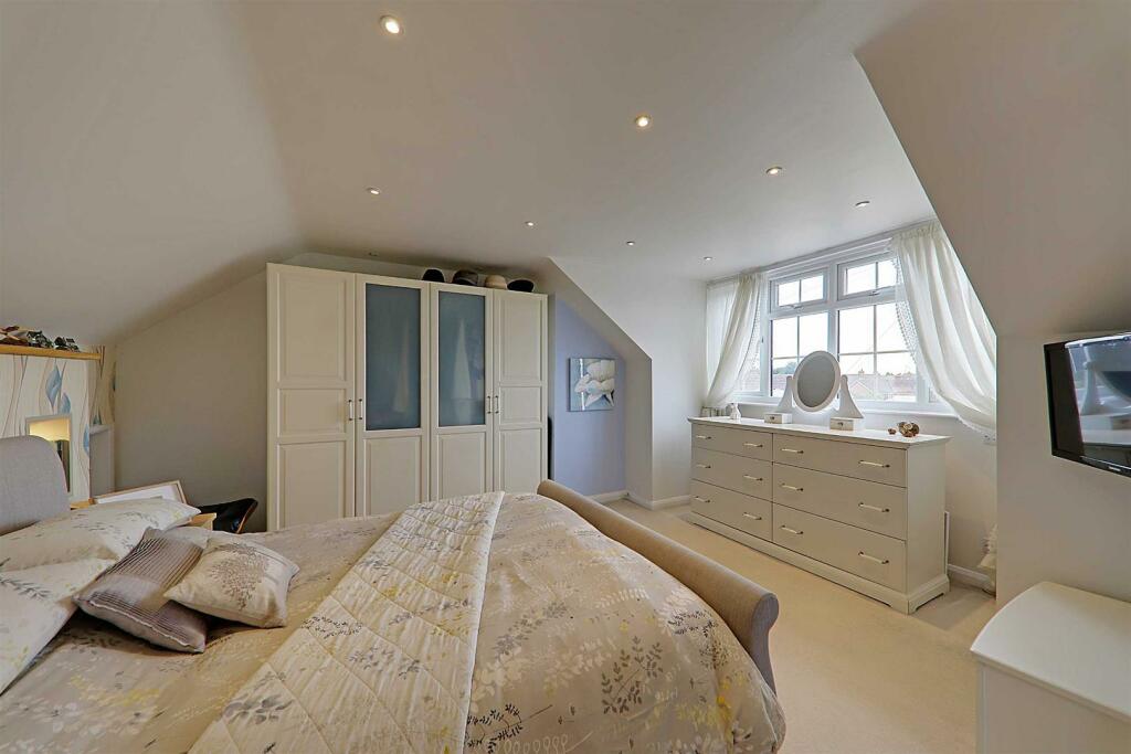 Additional image 11 of Lingfield Close, Worthing