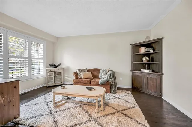 Additional image 6 of 200 Fellowes Cres