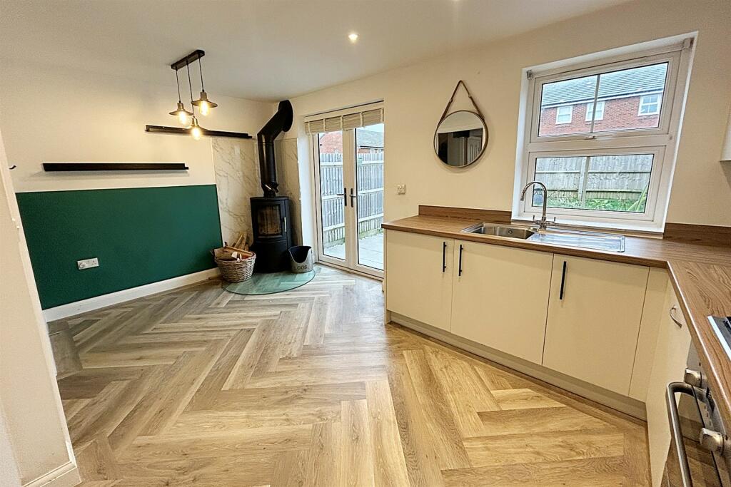 Additional image 3 of Bearwood