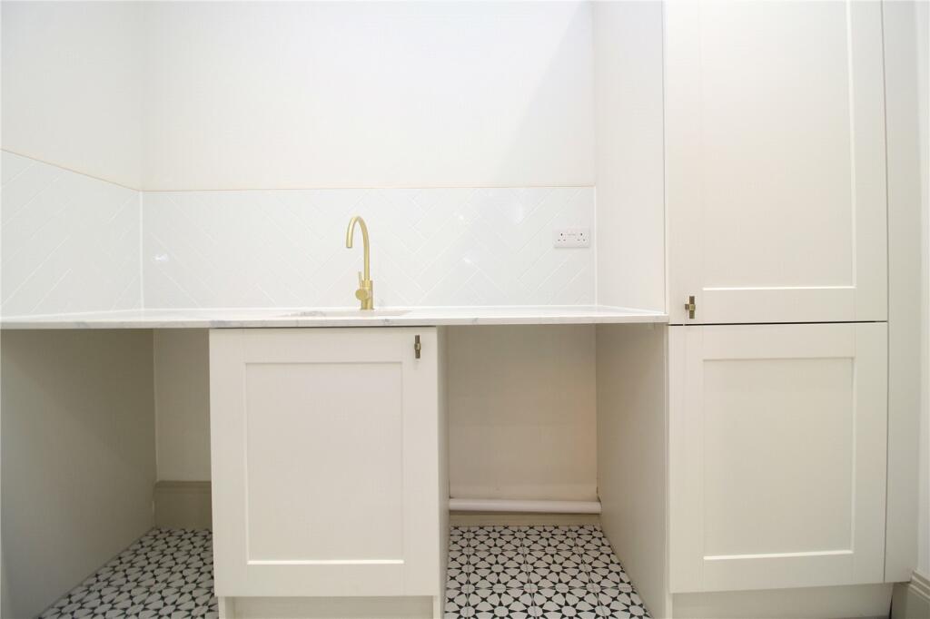 Additional image 9 of Chewton Farm Road, Highcliffe, Dorset, BH23