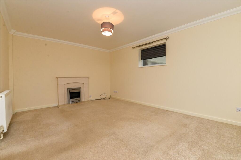 Additional image 3 of Barton Croft, Barton on Sea, New Milton, Hampshire, BH25