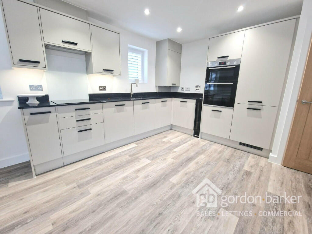 Additional image 3 of Wimborne Road East, Ferndown, Dorset, BH22