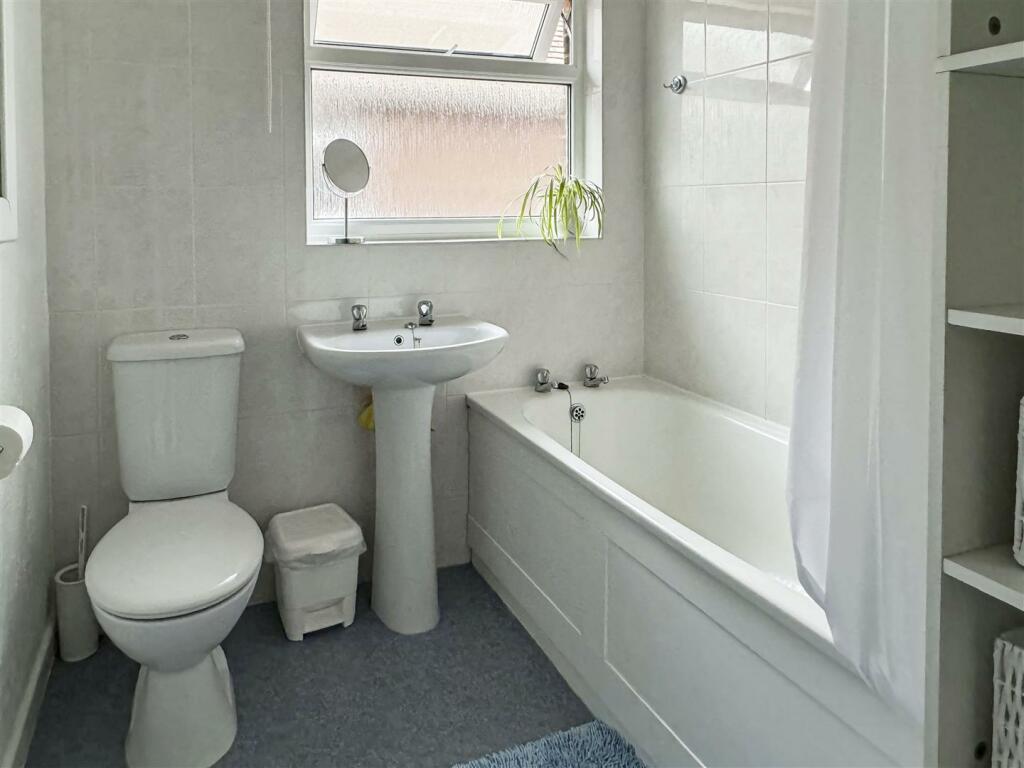 Additional image 13 of Meadow Way, Littlehampton