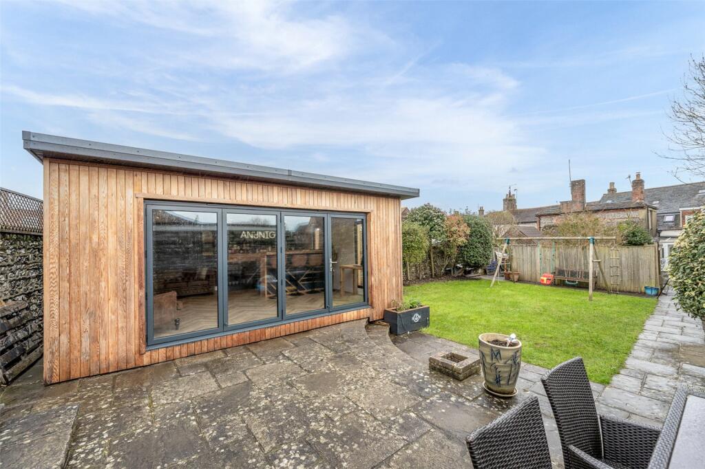 Additional image 33 of High Street, Tarring, Worthing, West Sussex, BN14