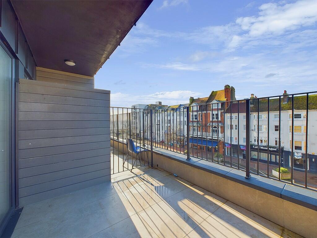 Additional image 8 of Oceanview Heights, Montague Place, Worthing, BN11 3FU
