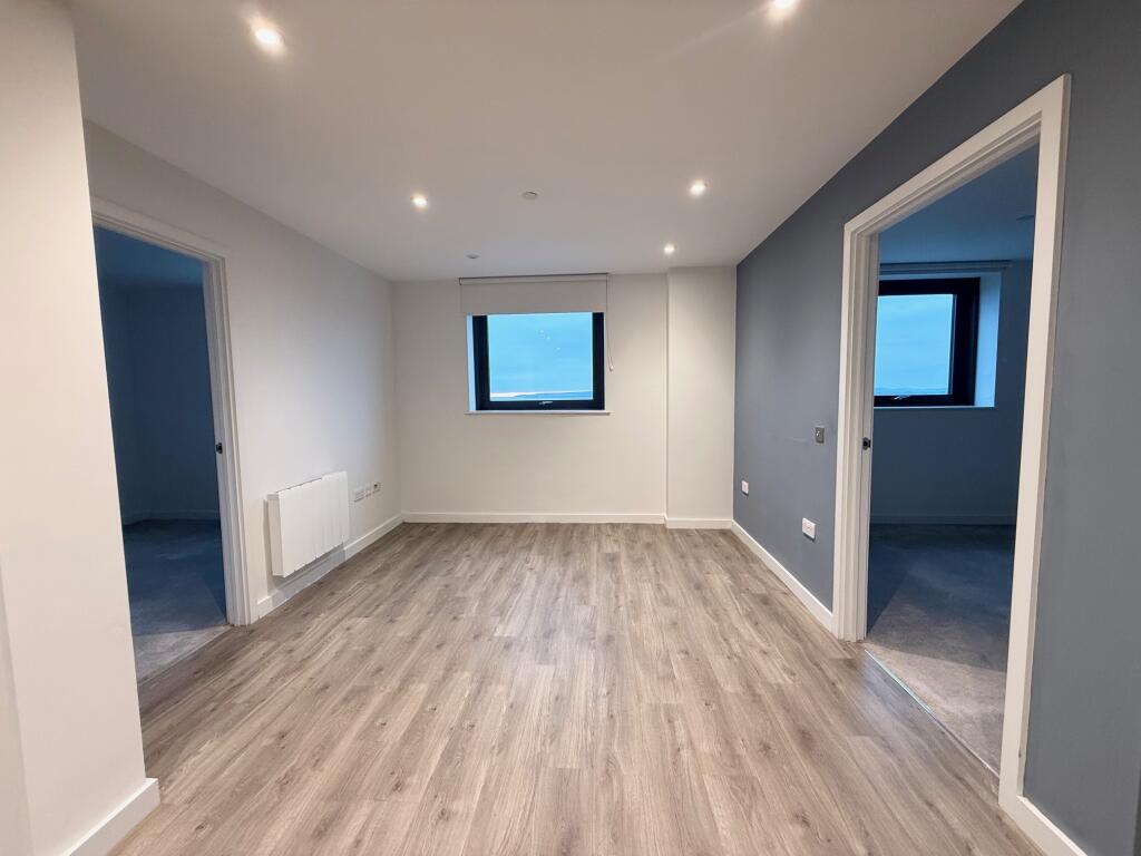 Additional image 4 of The Helm, Holdenhurst Road