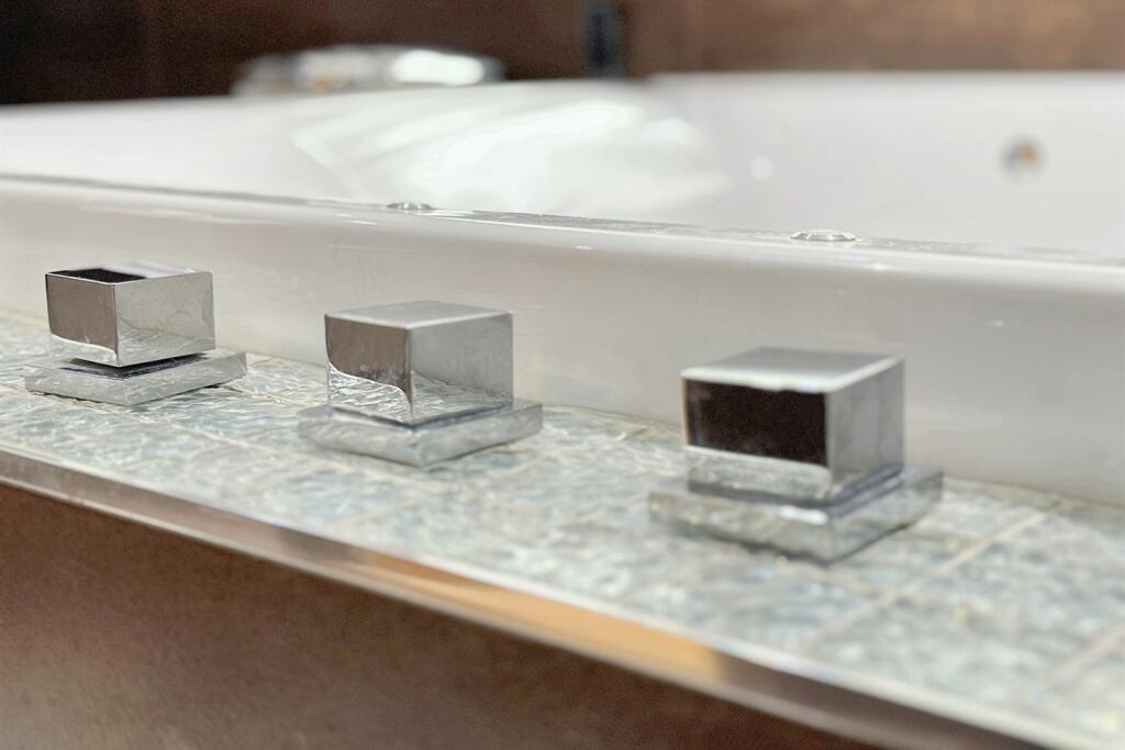 Additional image 25 of Golf Links Road