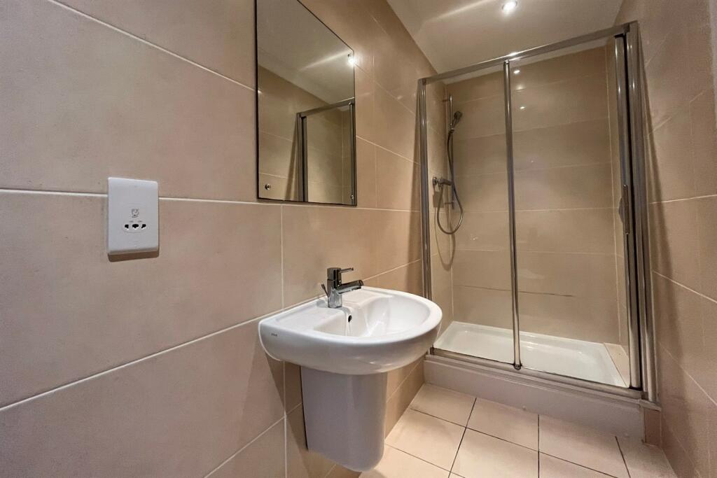 Additional image 8 of West Cliff