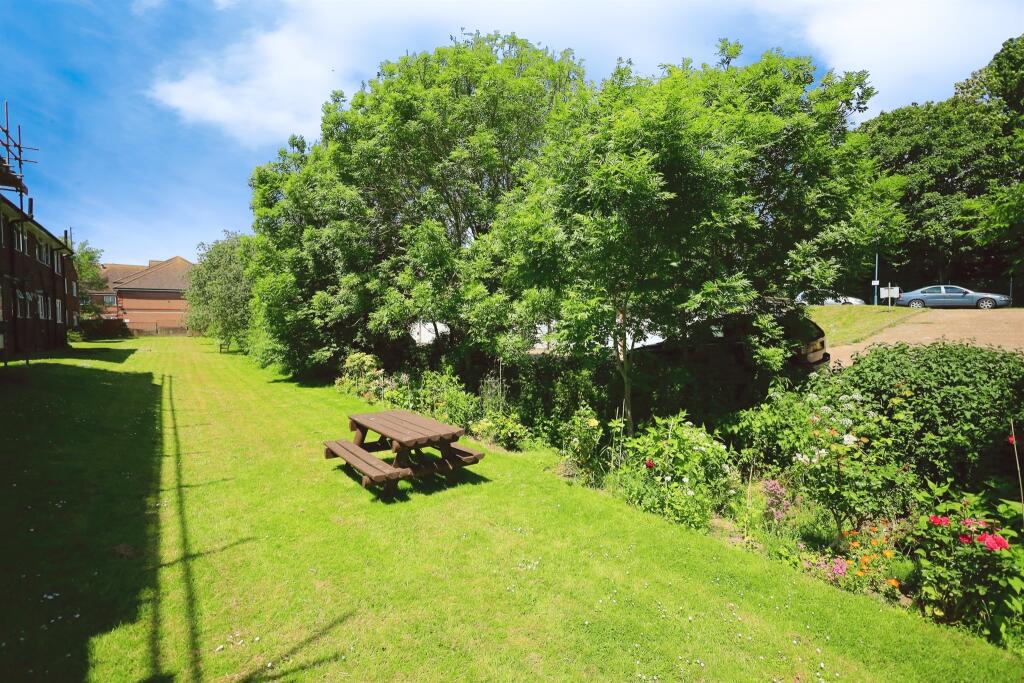 Additional image 8 of Walnut Walk, Polegate