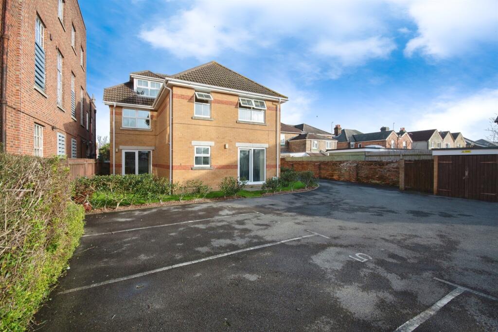 Wycliffe Road, Bournemouth