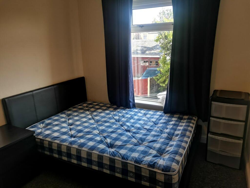 Additional image 8 of 4 bedroom Semi Detached House in Charminster