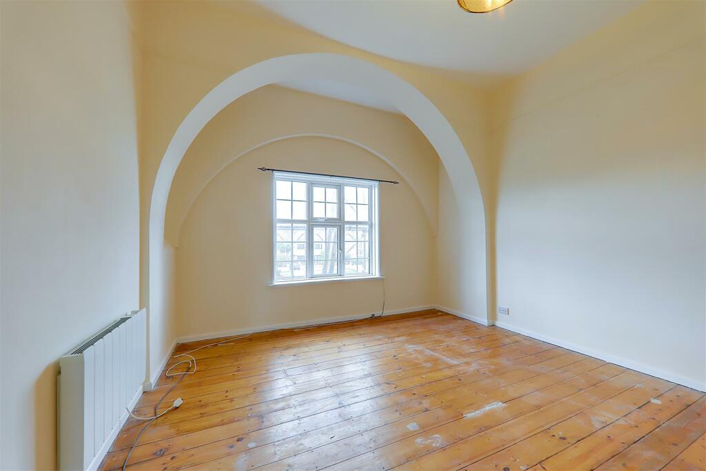 Additional image 8 of Grand Avenue, Worthing, BN11