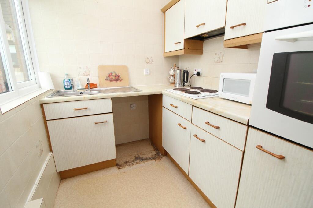 Additional image 4 of 1a Uppleby Road, PARKSTONE, BH12