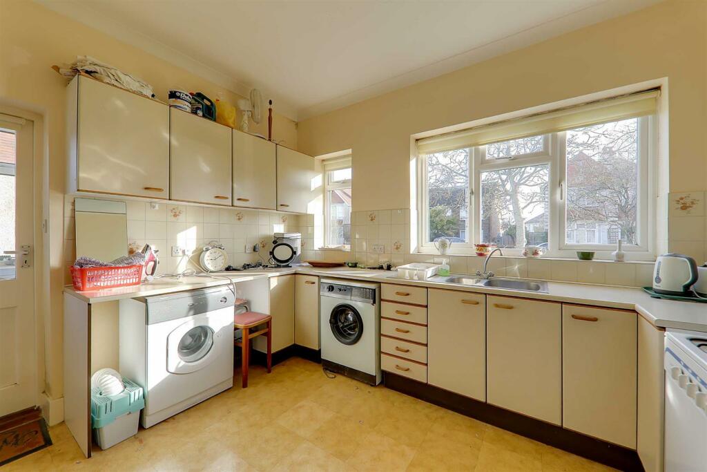 Additional image 20 of Charmandean Road, Broadwater, Worthing