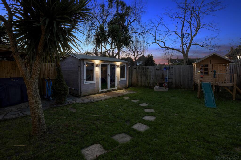 Additional image 23 of Morland Avenue, Worthing