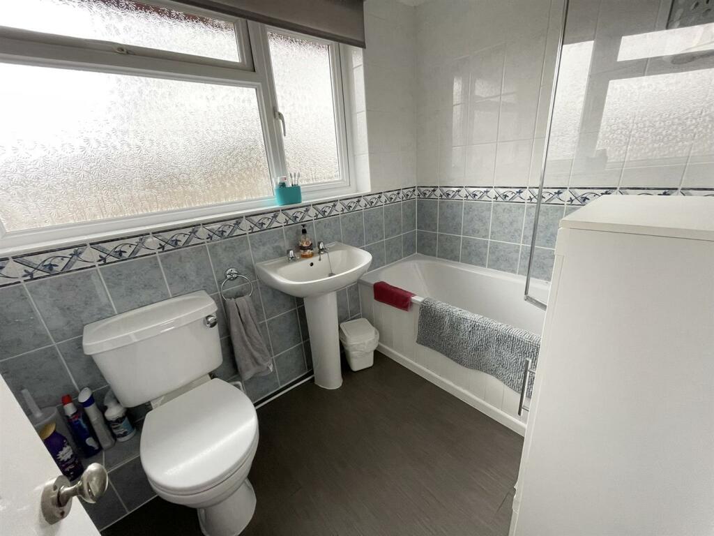 Additional image 11 of Warbler Close, Upton