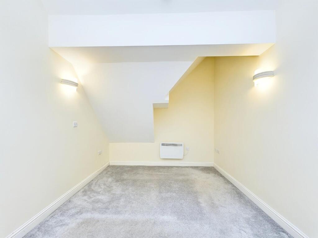 Additional image 4 of Lodge Street, Cullingworth