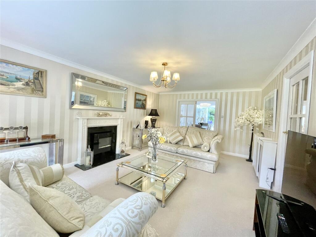 Additional image 3 of Oakwood Road, Highcliffe On Sea, Christchurch, Dorset, BH23