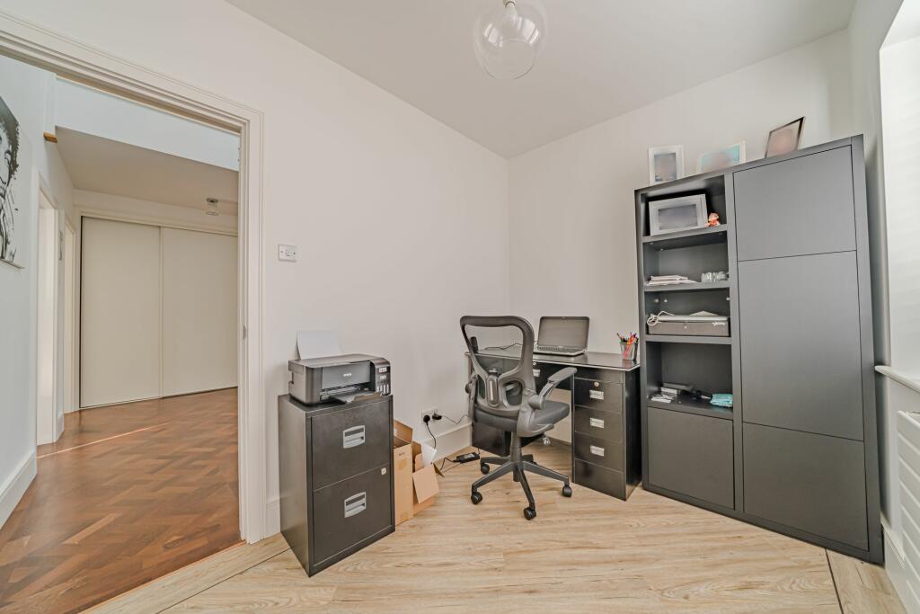Additional image 23 of Burford Close, Christchurch, BH23