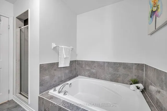 Additional image 19 of 3 Erinview Terr