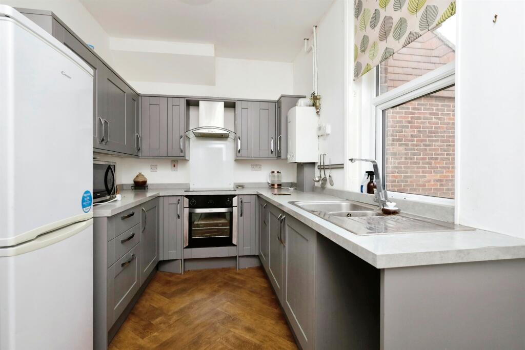 Additional image 5 of Roselands Avenue, Eastbourne