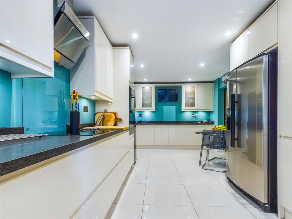 Additional image 16 of Hazel Close, Highcliffe, Dorset, BH23