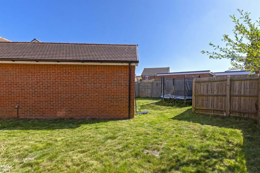 Additional image 12 of Violet Close, Worthing