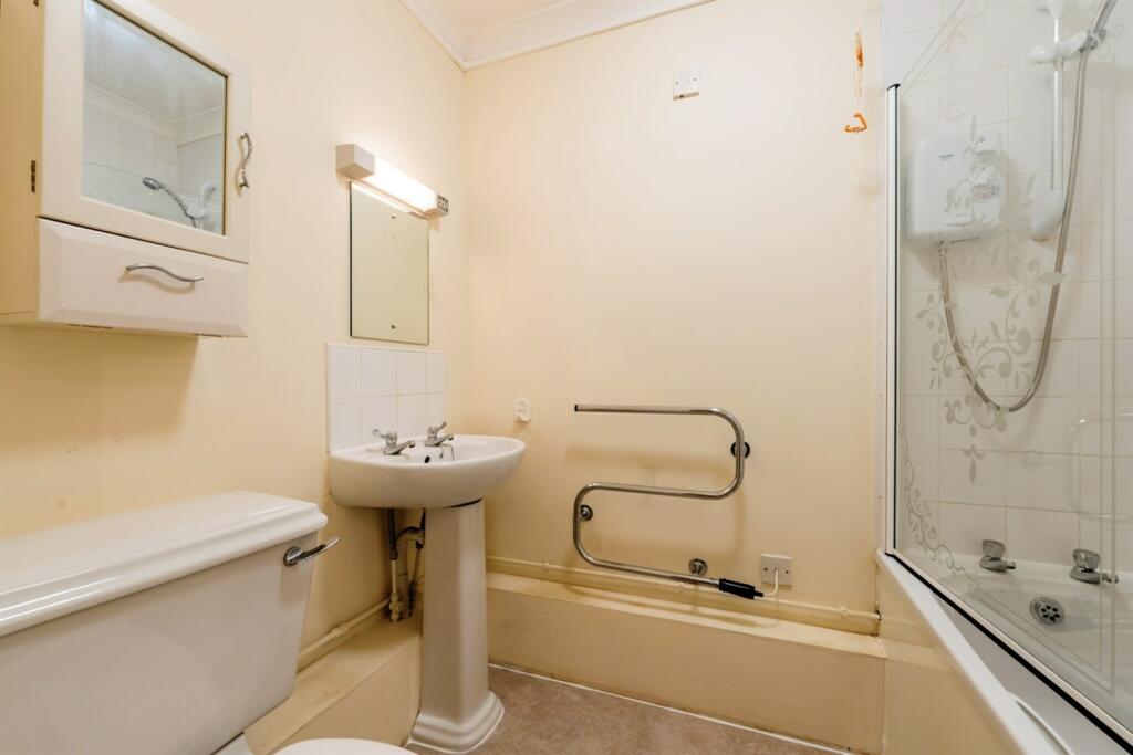 Additional image 9 of Oakland Court, Fitzalan Road, Littlehampton, BN17