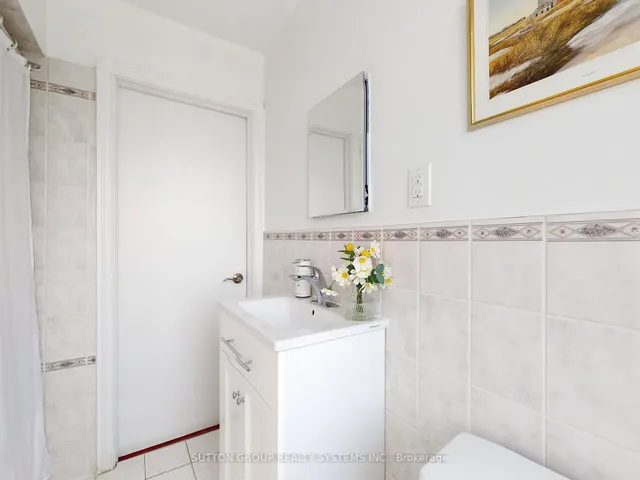 Additional image 12 of 511 Mcroberts Ave