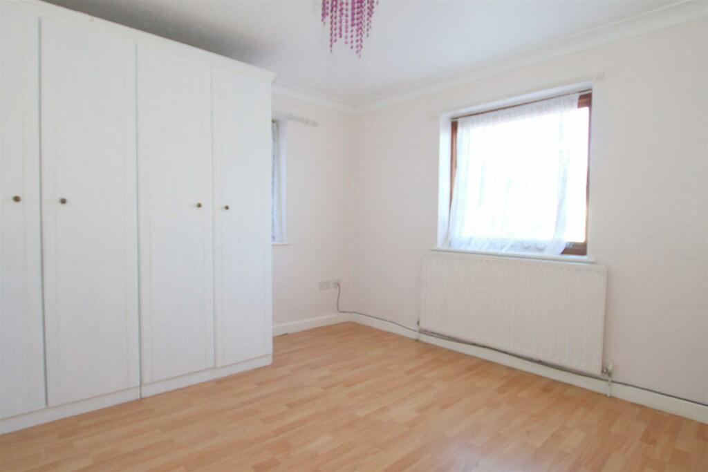 Additional image 9 of Diana Court, Lymington Road, Highcliffe, Highcliffe, Christchurch, Dorset, BH23