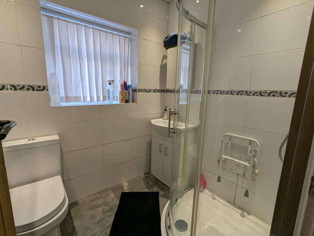 Additional image 6 of 11, Fairway Avenue Bradford, BD7 4JH