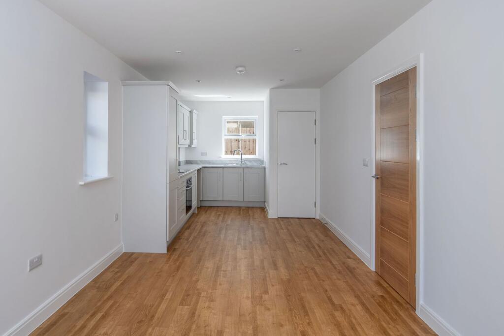 Additional image 6 of Clarendon Road, Christchurch, BH23