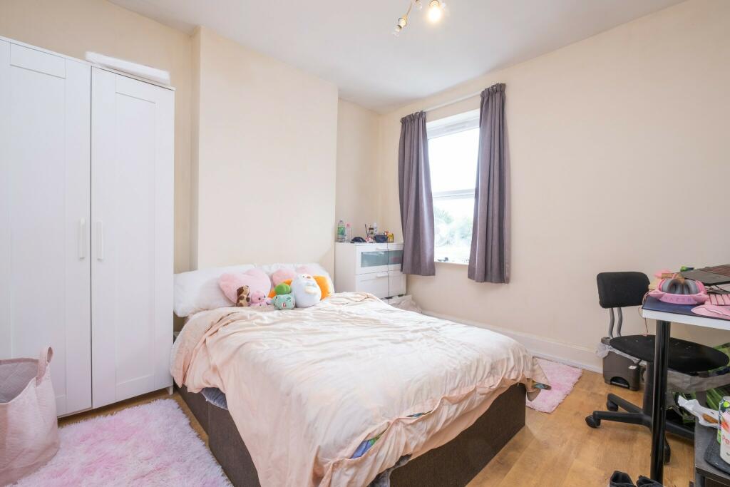 Additional image 9 of Large student house Stewart Road