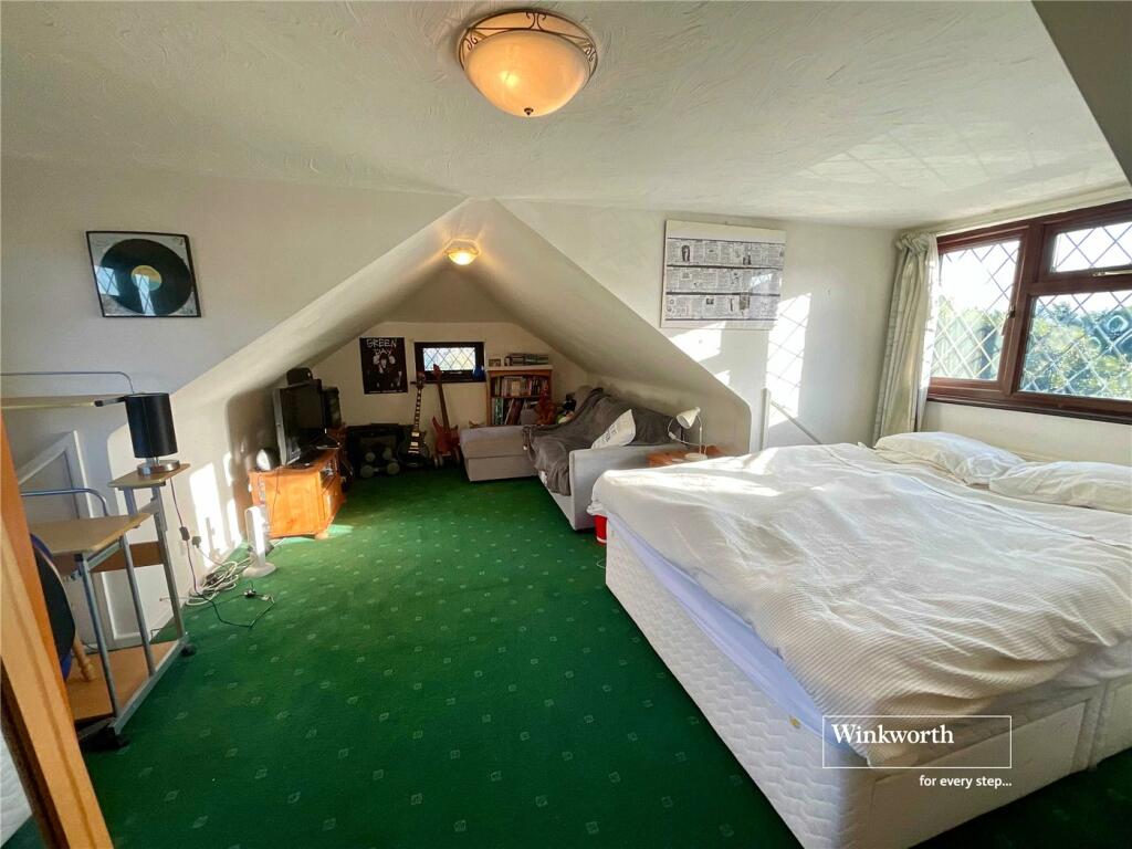 Additional image 16 of Marine Drive East, Barton on Sea, New Milton, Hampshire, BH25