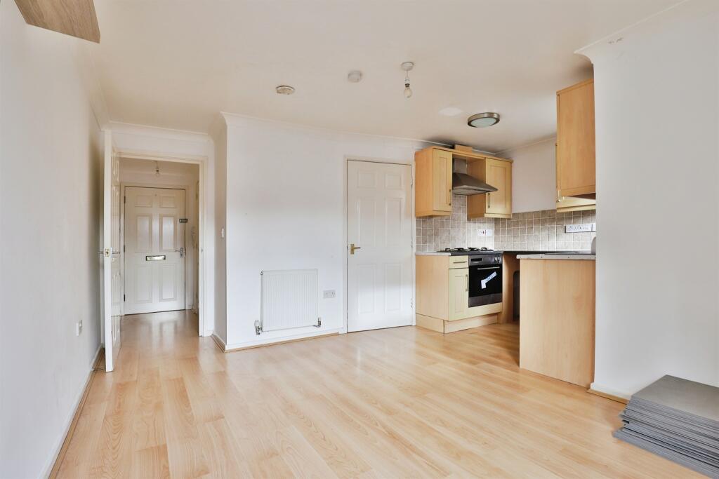 Additional image 5 of Carysfort Road, Bournemouth