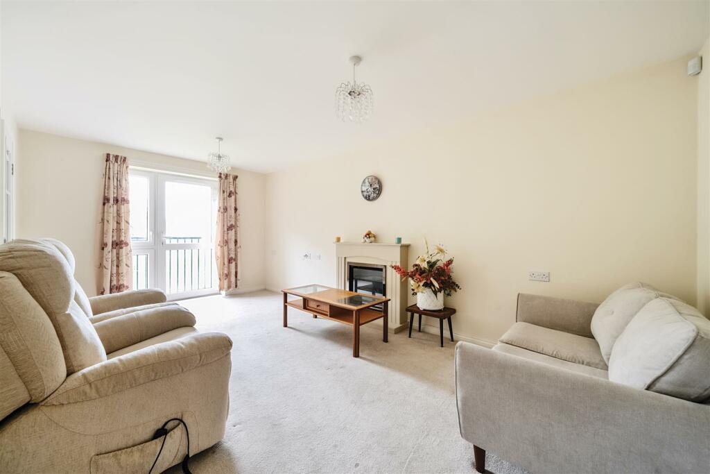 Additional image 4 of Hale Lodge, Littlehampton