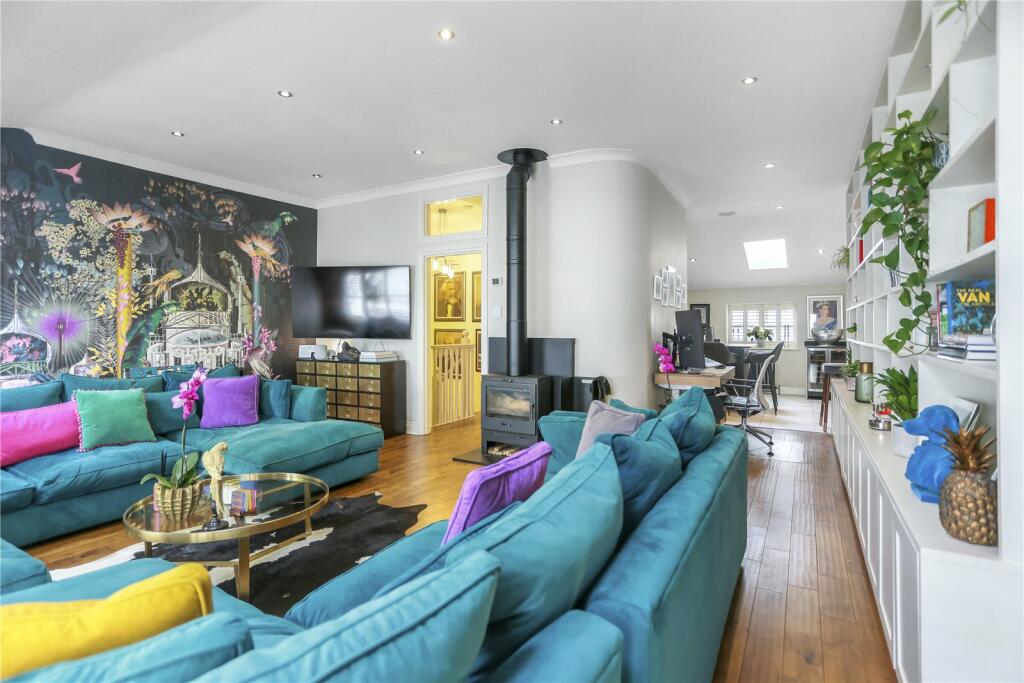 Additional image 12 of Eastern Terrace Mews, Brighton, East Sussex, BN2