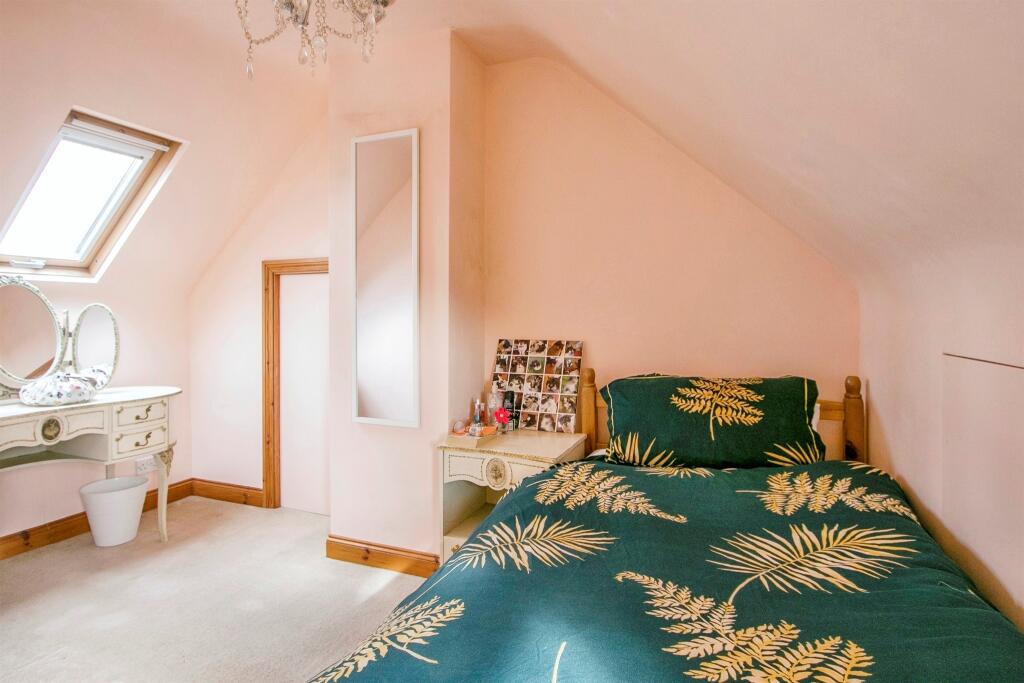 Additional image 8 of Higher Blandford Road, Broadstone