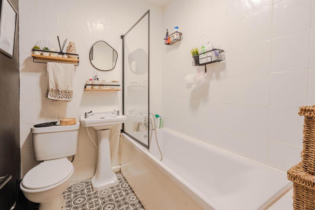 Additional image 8 of Lansdowne Road, Bournemouth