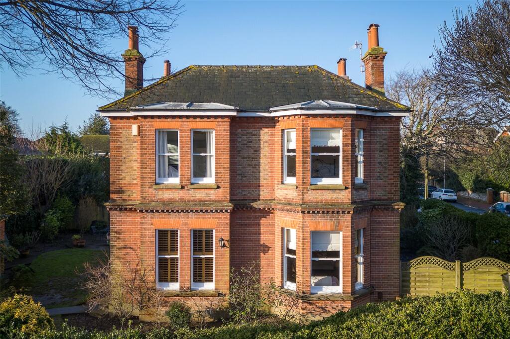 Manor Road, Worthing, West Sussex, BN11