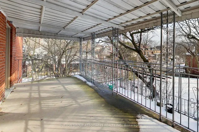 Additional image 23 of 1 Burlington Cres