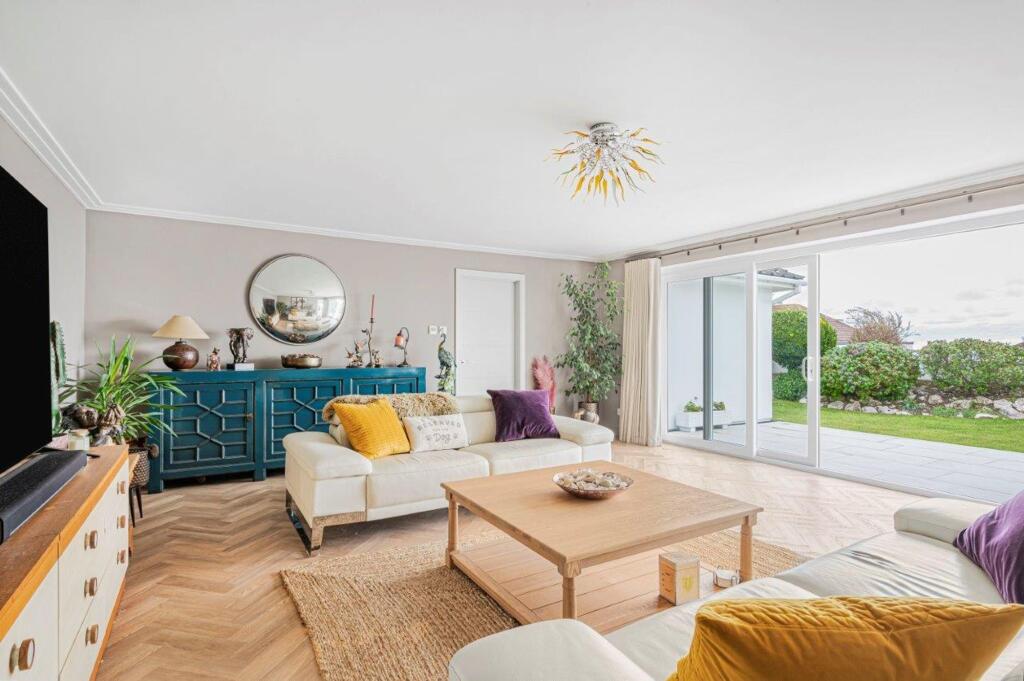 Additional image 25 of Marine Drive, Saltdean, BN2 8AA