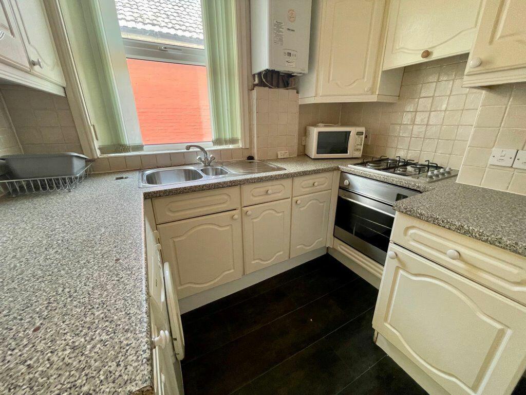 Additional image 10 of STUDENT THREE BEDROOM, CHARMINSTER (P01409)