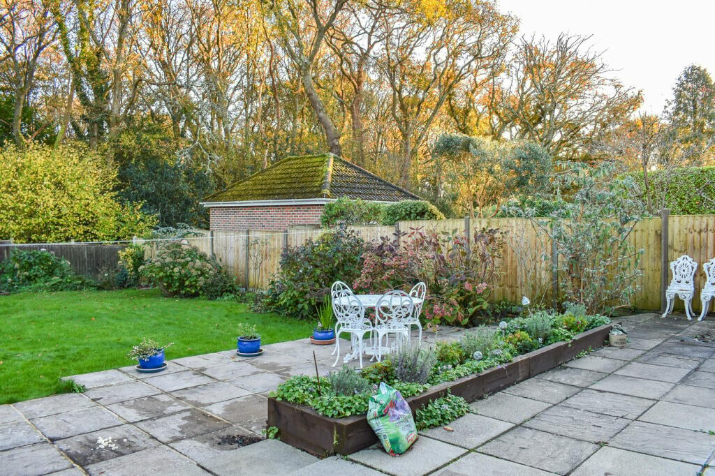 Additional image 20 of Elphinstone Road, Highcliffe, Christchurch, BH23