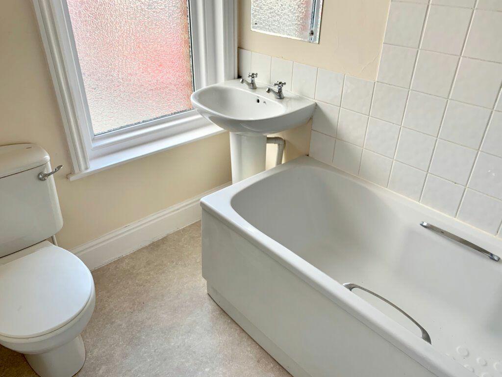 Additional image 8 of STUDENT FIVE DOUBLE BEDROOMS, WINTON (P07685)