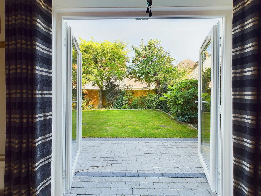 Additional image 13 of Albany Close, Worthing, BN11