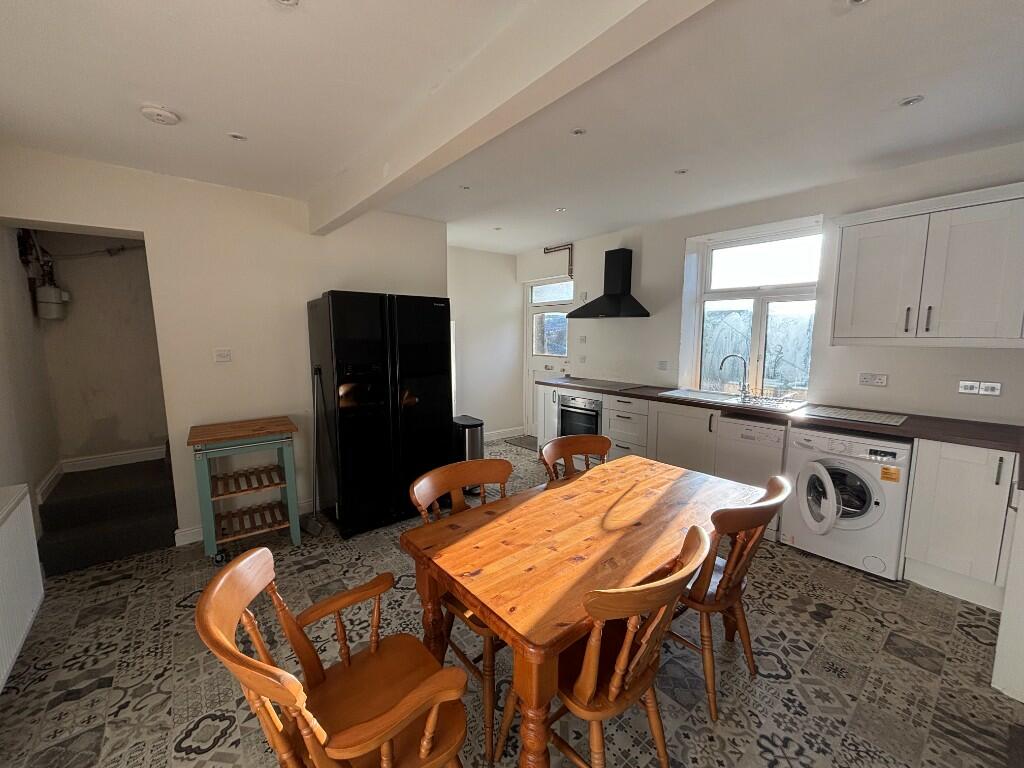 Additional image 5 of Moor Edge, BD16