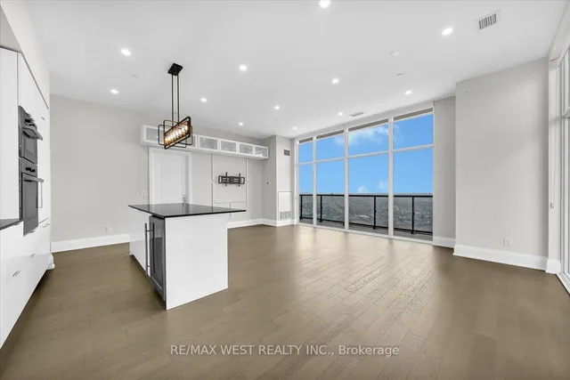 Additional image 7 of 56 Annie Craig Dr Unit UPH05